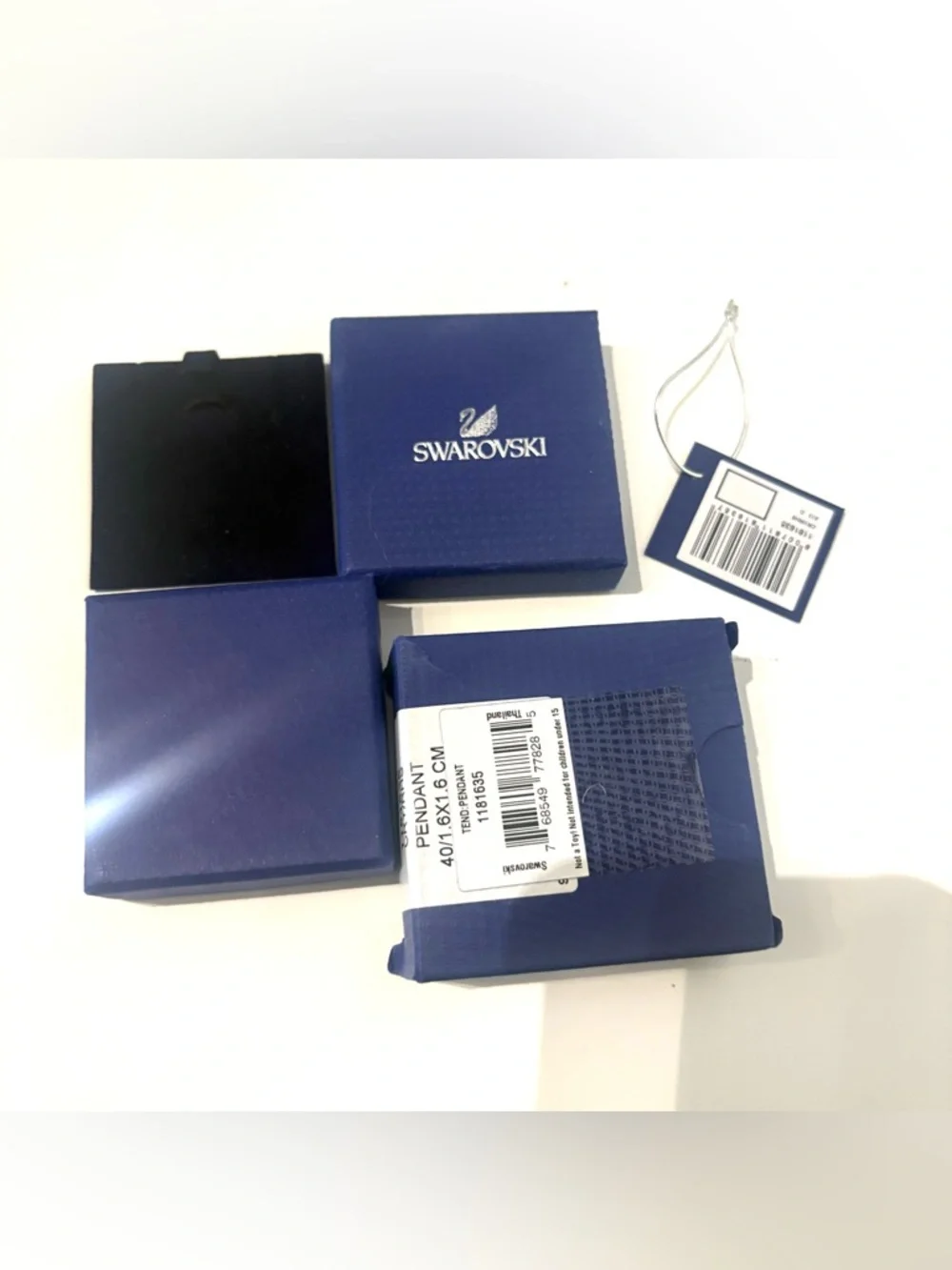 SWAROVSKI Authentic Jewelry Gift Box